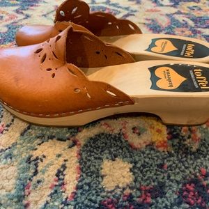 Swedish Hasbeens, leather clogs
